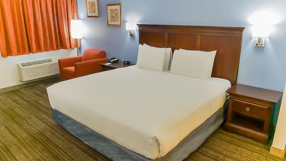ROOM, QUEEN BED