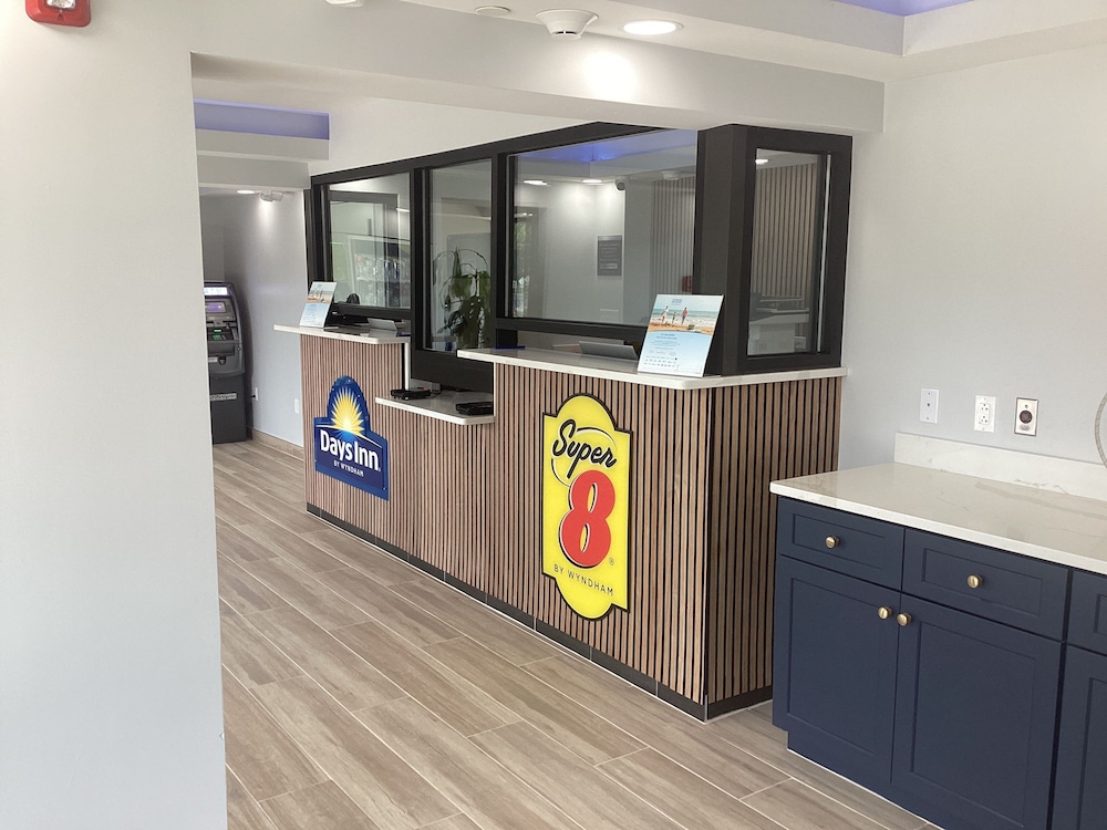 Super 8 by Wyndham Baltimore Northwest 3/40
