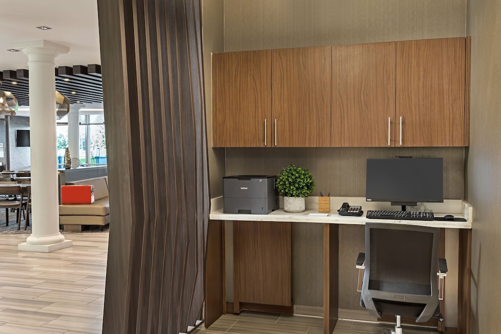 SpringHill Suites by Marriott West Sacramento 32/44