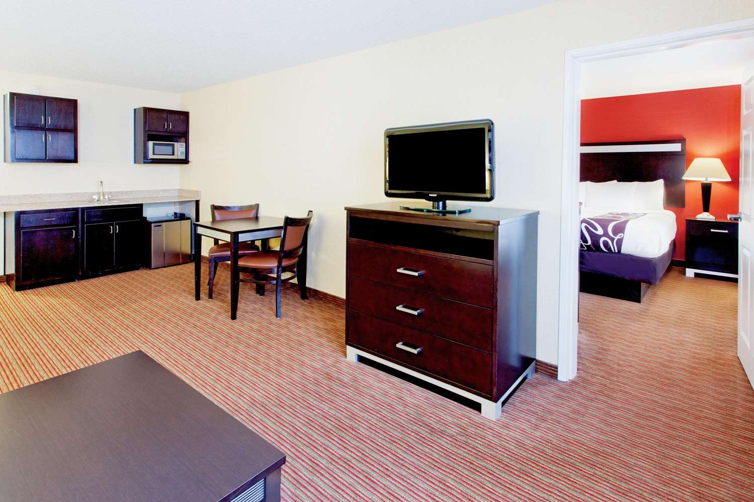 La Quinta Inn Suites Warner Robins 49/62