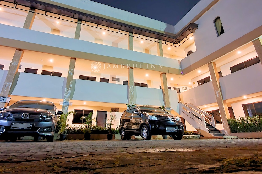 Jambrut Inn Hotel 5/50