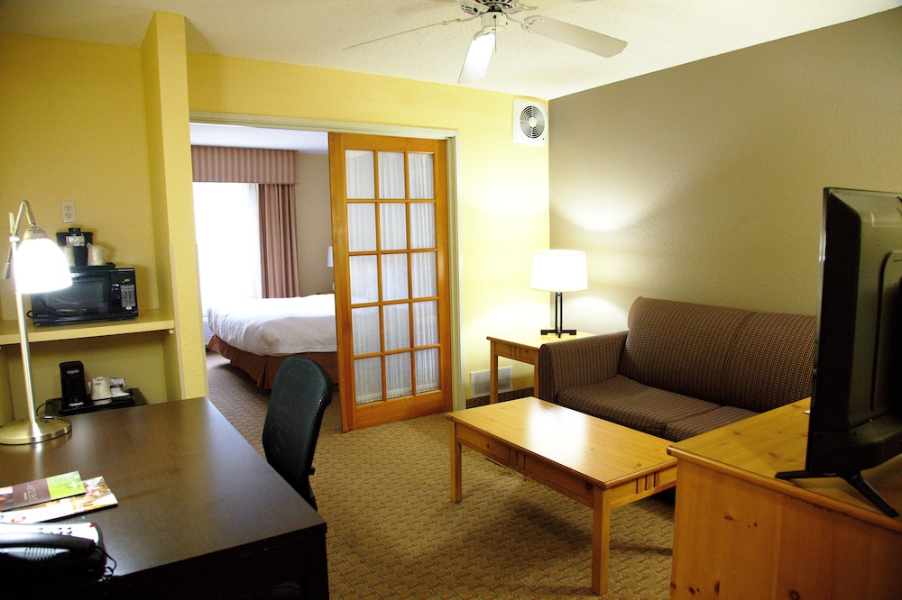 Country Inn & Suites by Radisson, Bloomington-Normal West, IL 37/56