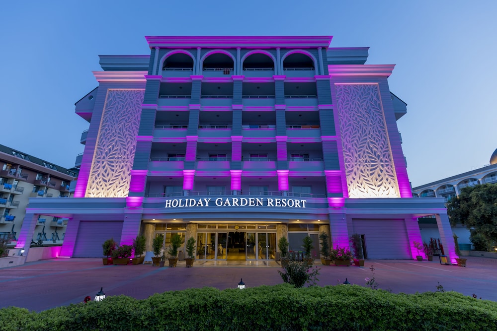 Holiday Garden Resort 1/40