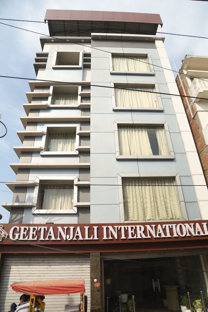 Geetanjali International 1/17