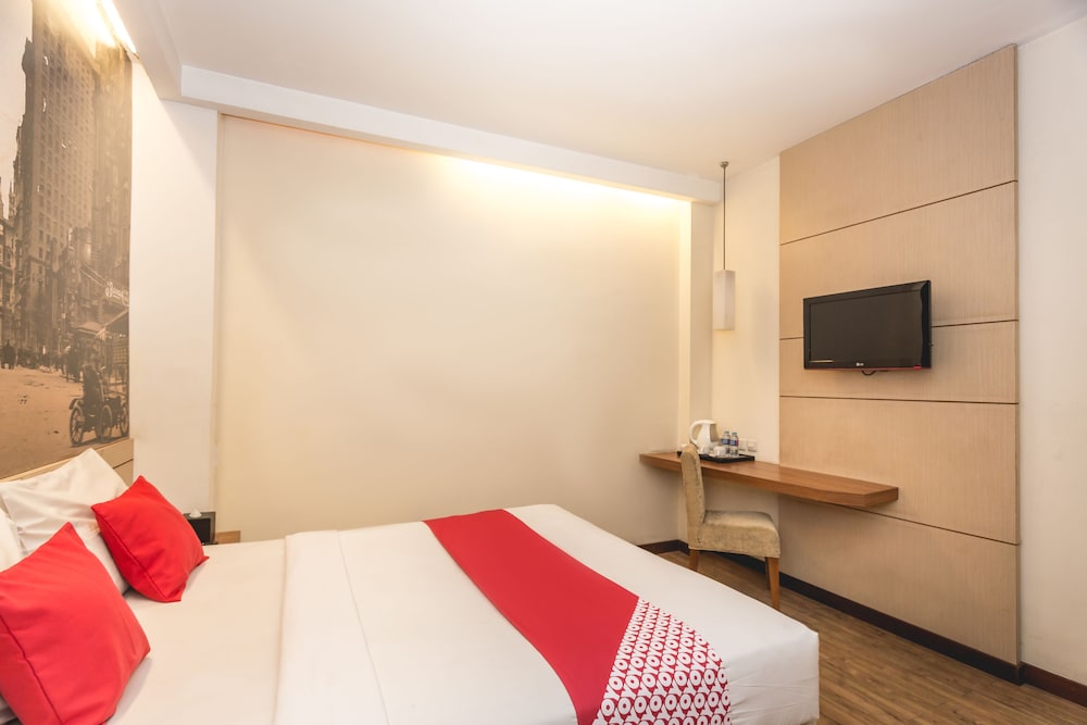 Feodora Hotel Grogol 9/20