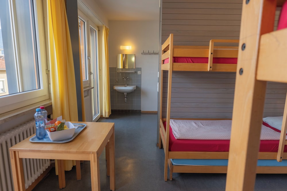 Youth Hostel Locarno 36/50