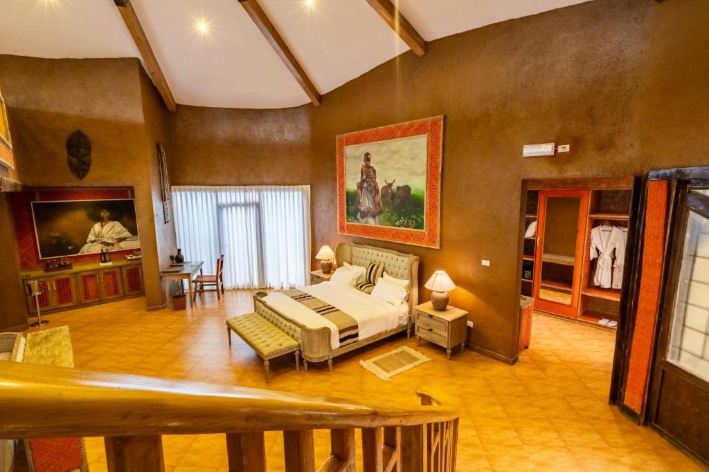 Deluxe, Suite, King Bed, Partial City View