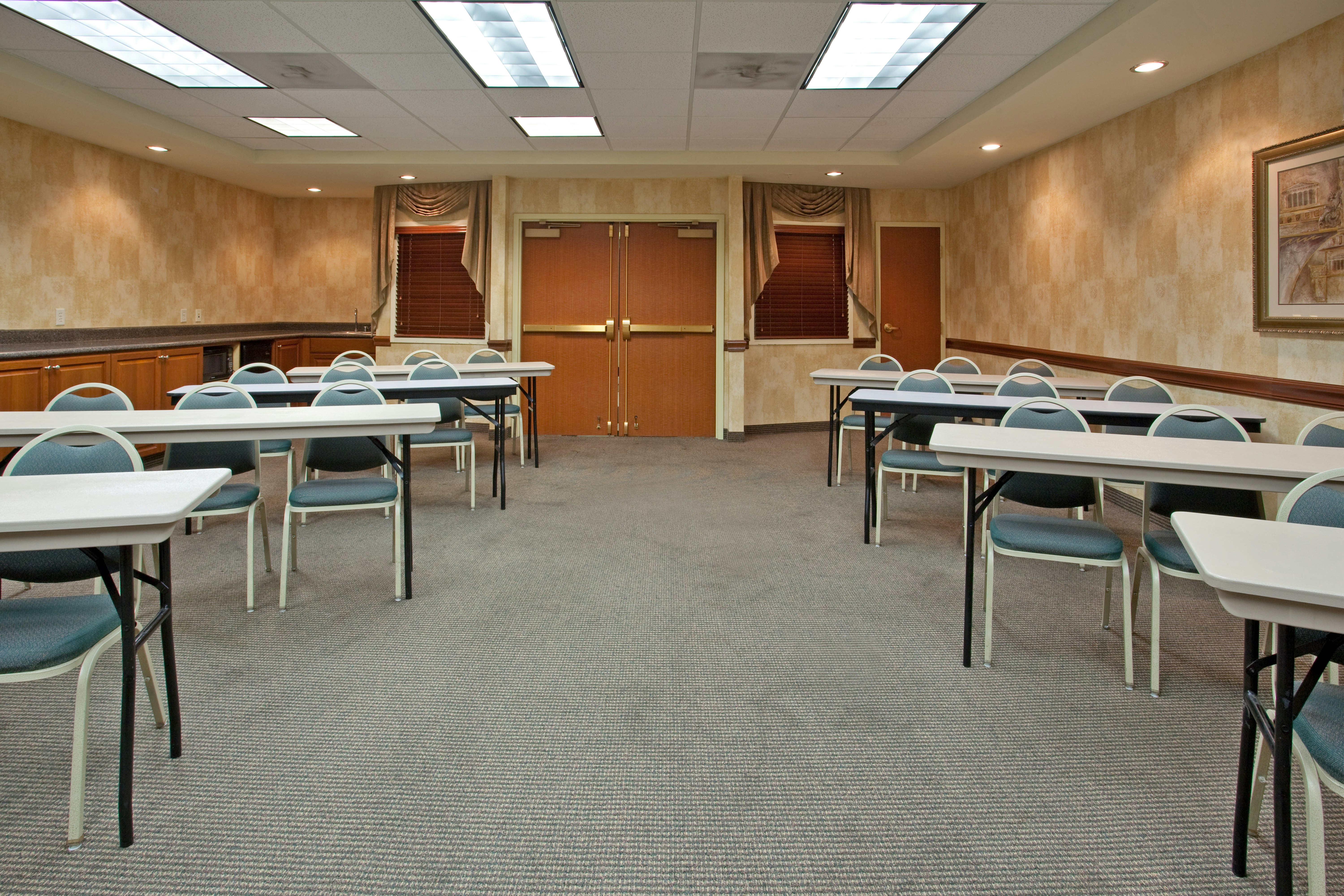 Holiday Inn Express Hotel Suites Tucson Mall 65/72