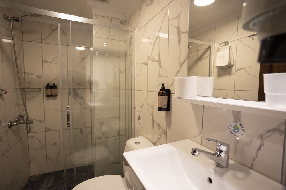 Economy, Double Bed, Ground Floor, Tashkonak Hotel 3/5