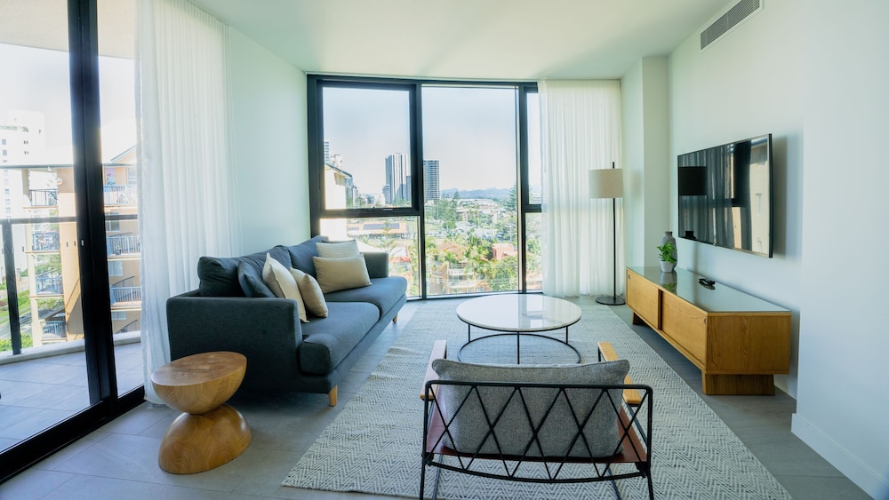 Vue Broadbeach 16/49
