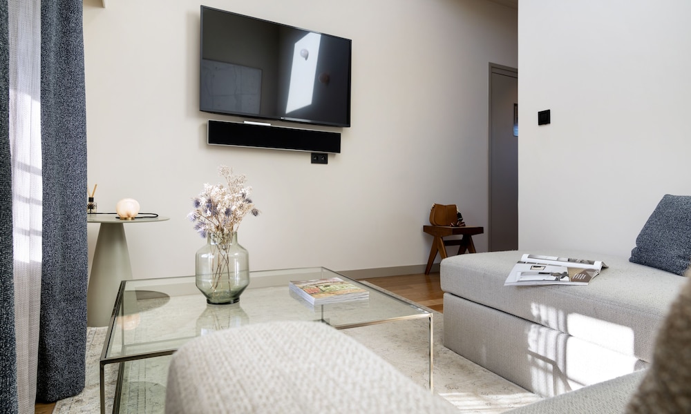 Hebe Hotel 25/41