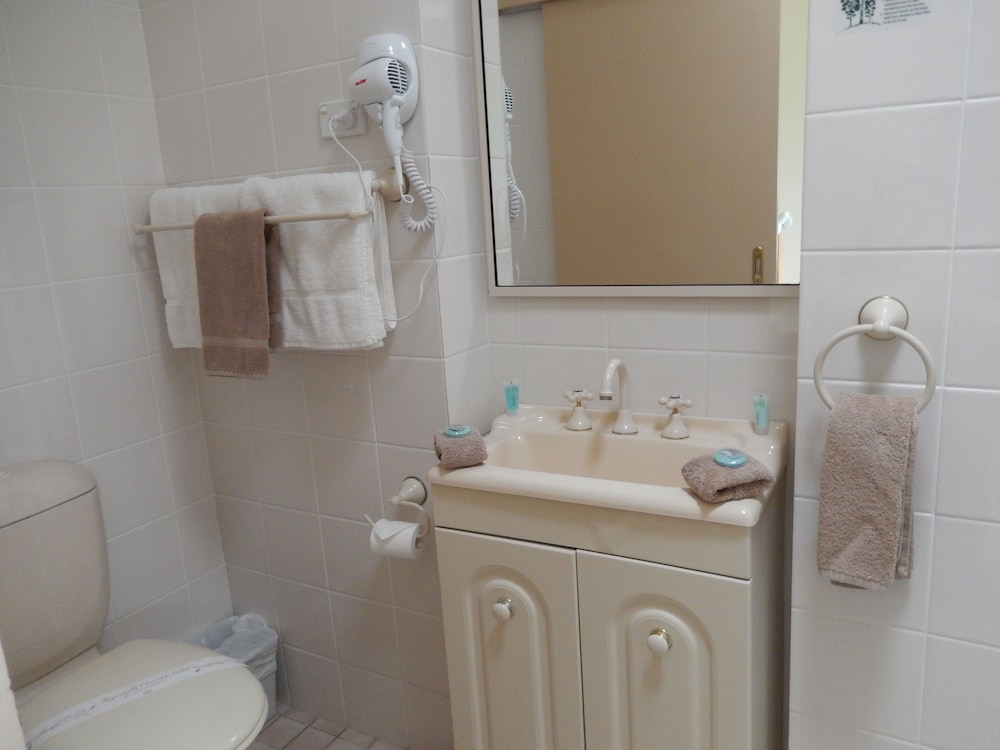 PIONEER WAY MOTEL 50/55
