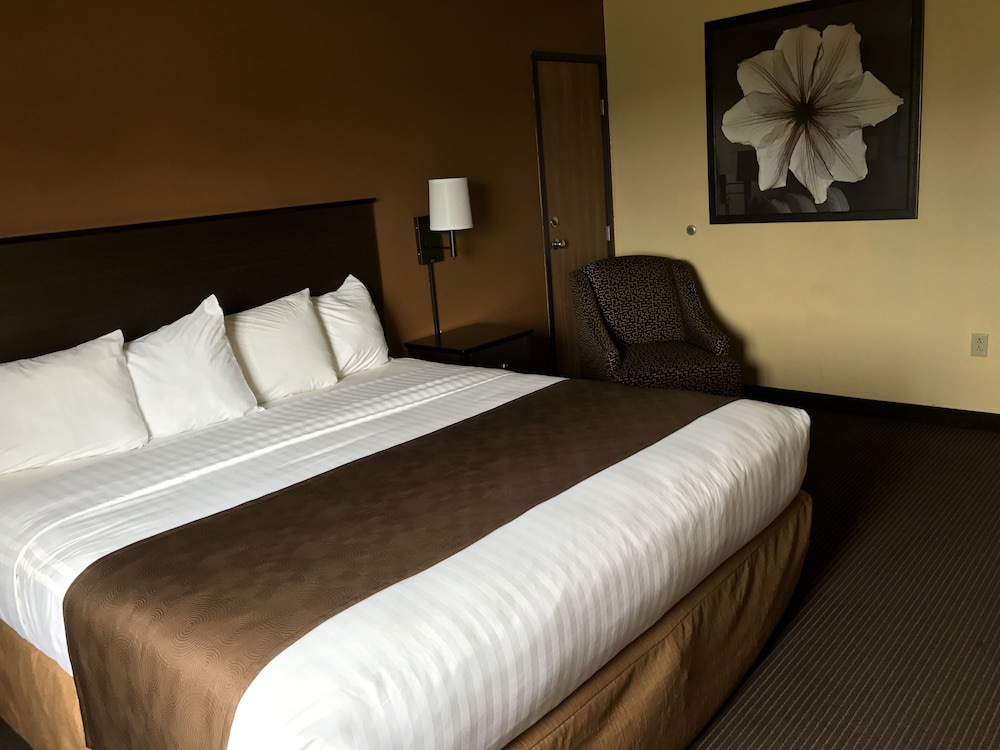 Americinn By Wyndham West Bend 16/40