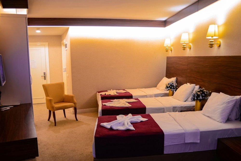 Bilgehan Hotel 19/29