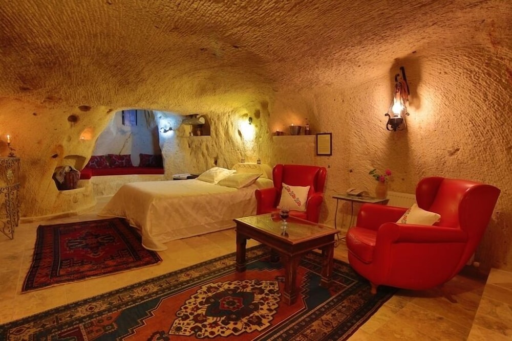 Jerveni Cave Hotel 38/47