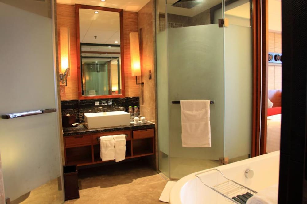 Pullman Oceanview Sanya Bay Resort and Spa 42/76