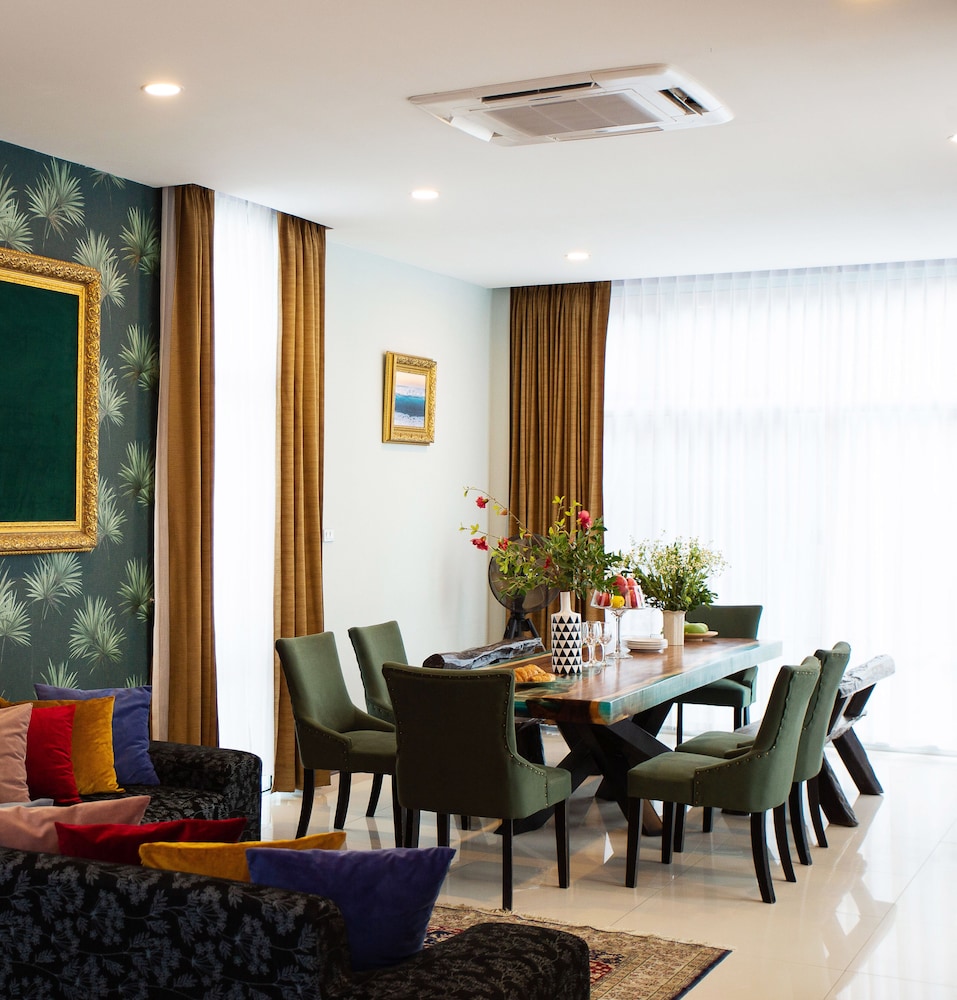 Nirvana Platinum Bbq Villa 7 Bedroom 32/50