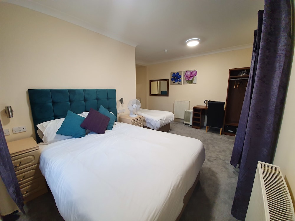 The Park Hotel Preston 35/65