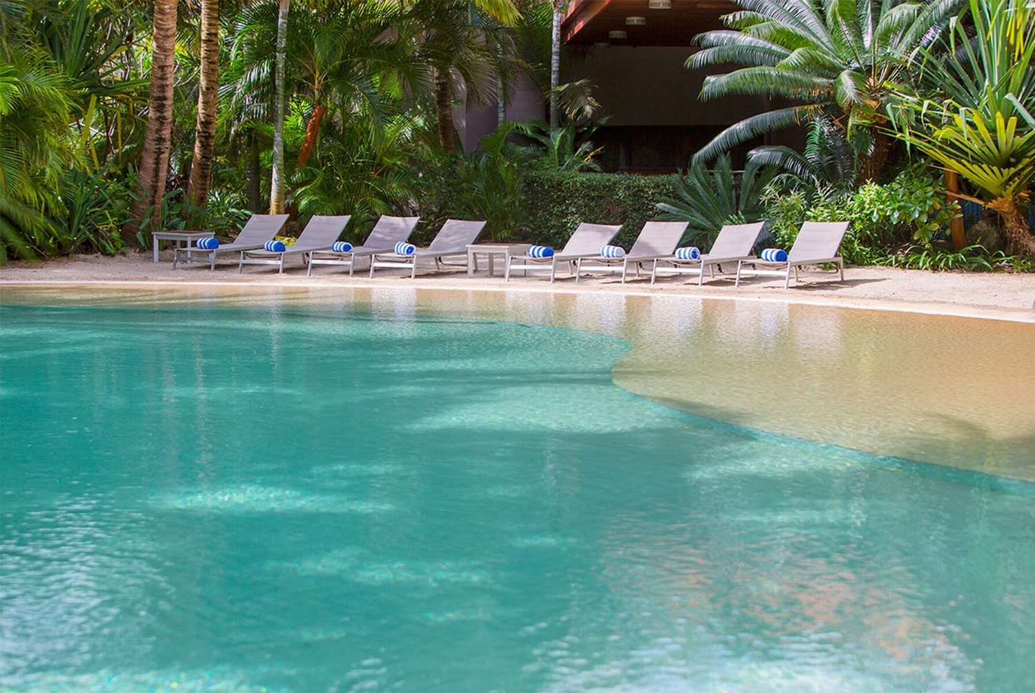 Ramada Hotel & Suites by Wyndham Noumea 36/37