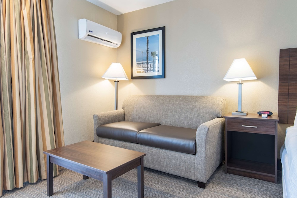 Best Western Oceanside Inn 36/46