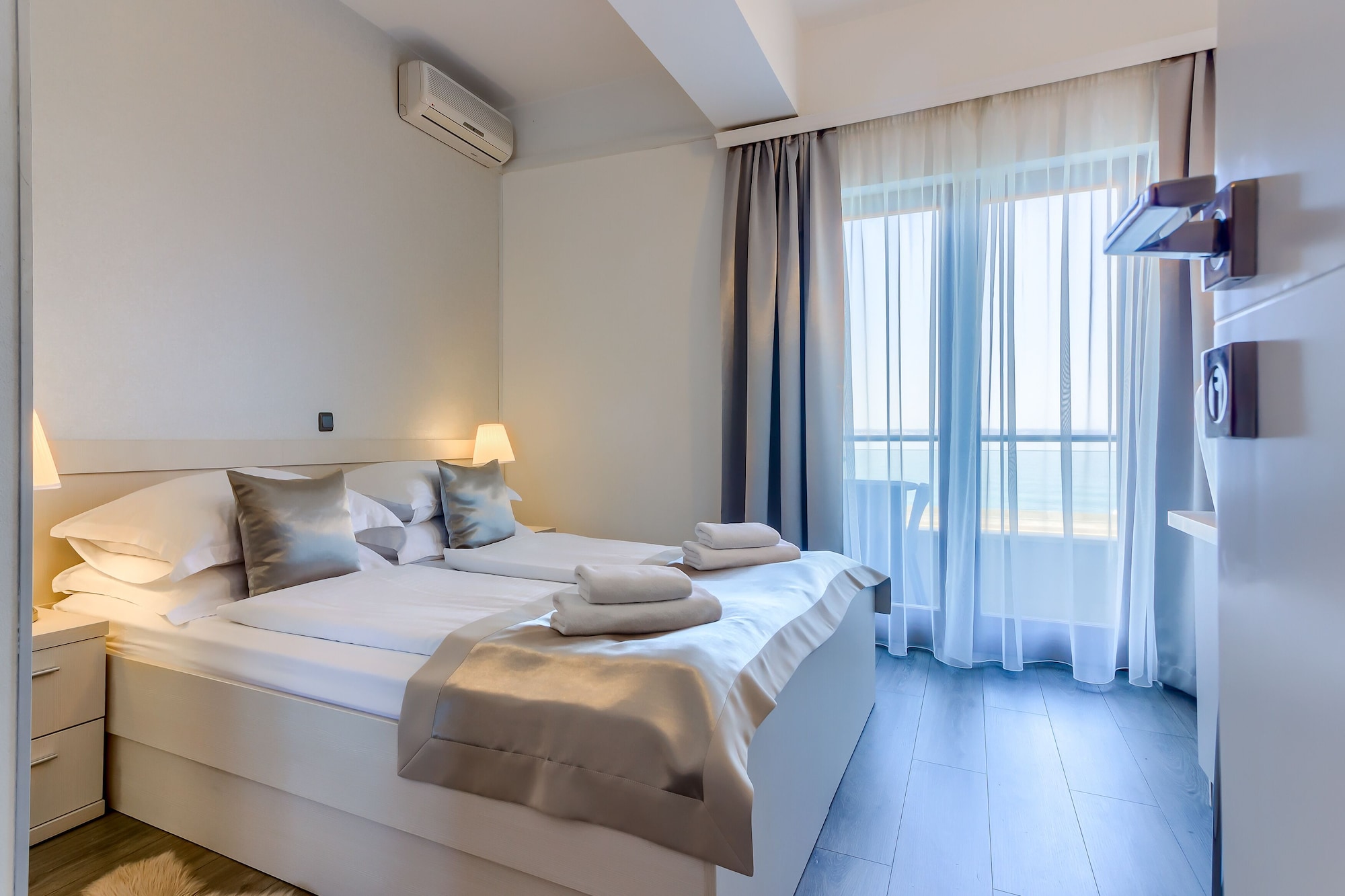 ROOM, DOUBLE BED, SEA VIEW, BALCONY