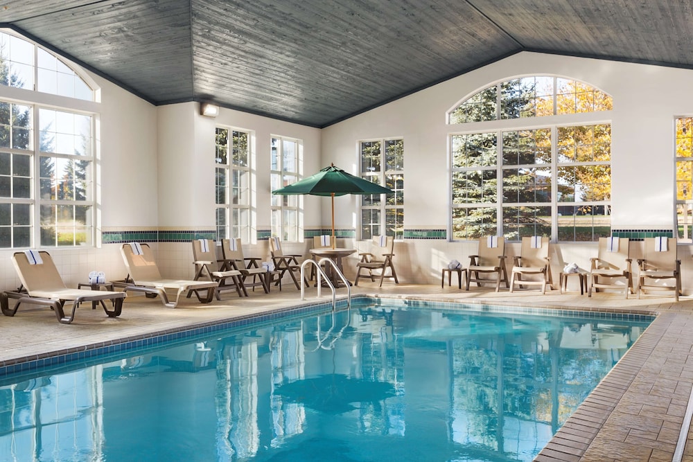 Country Inn & Suites By Radisson, Eagan, MN 1/35
