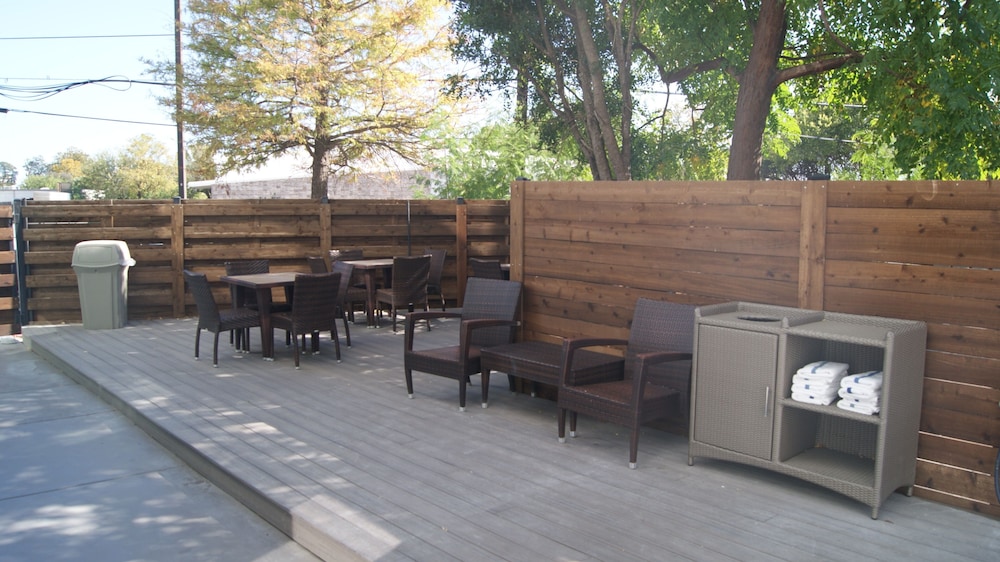 Holiday Inn Express Hotel Suites San Antonio Downtown Market Area 24/38