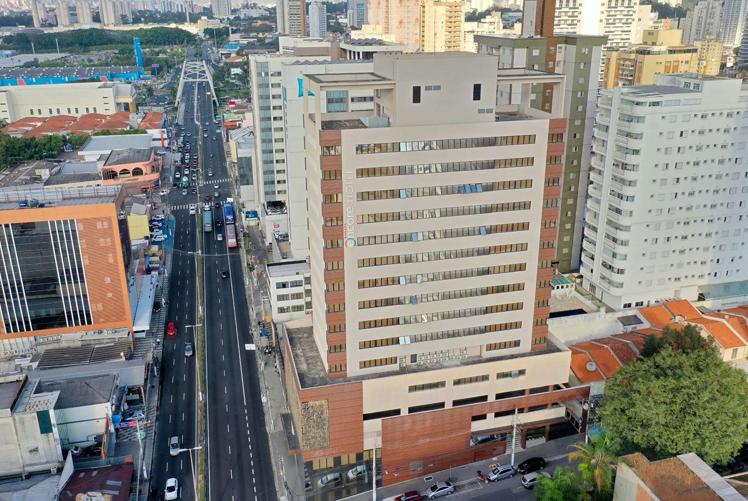 Ramada Encore by Wyndham Osasco 1/42