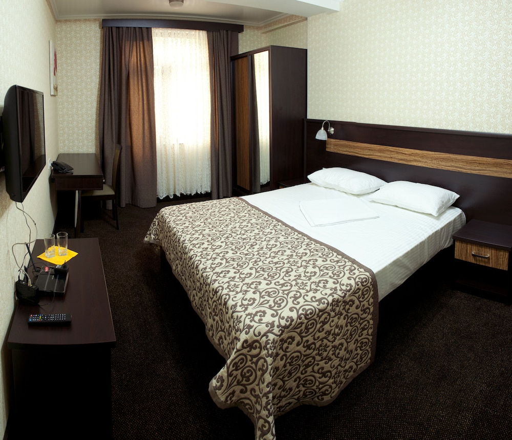 STANDARD, DOUBLE BED