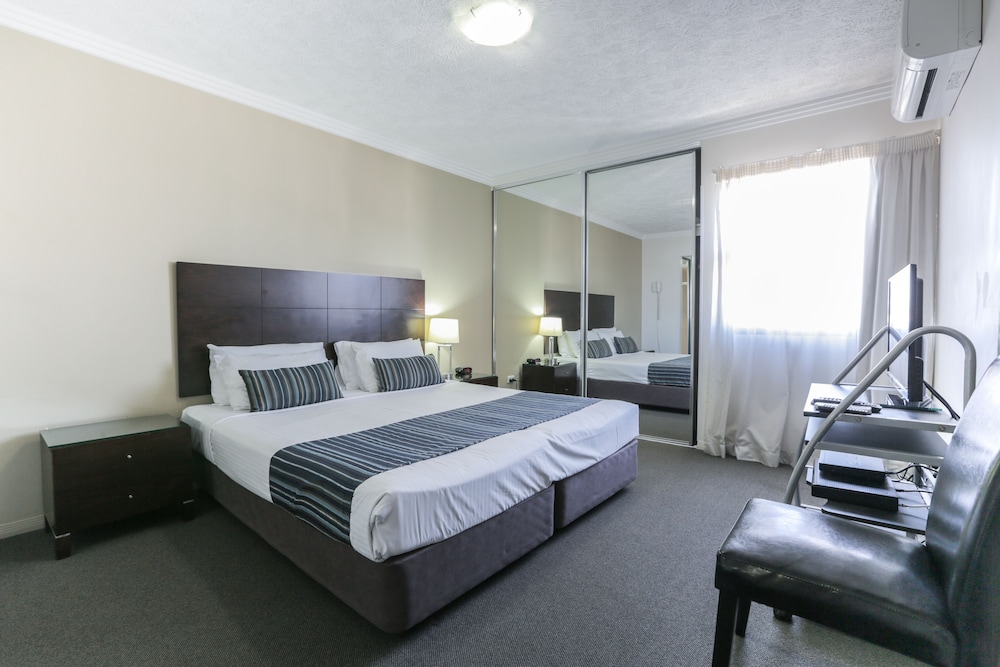 Gabba Central Apartments 13/80