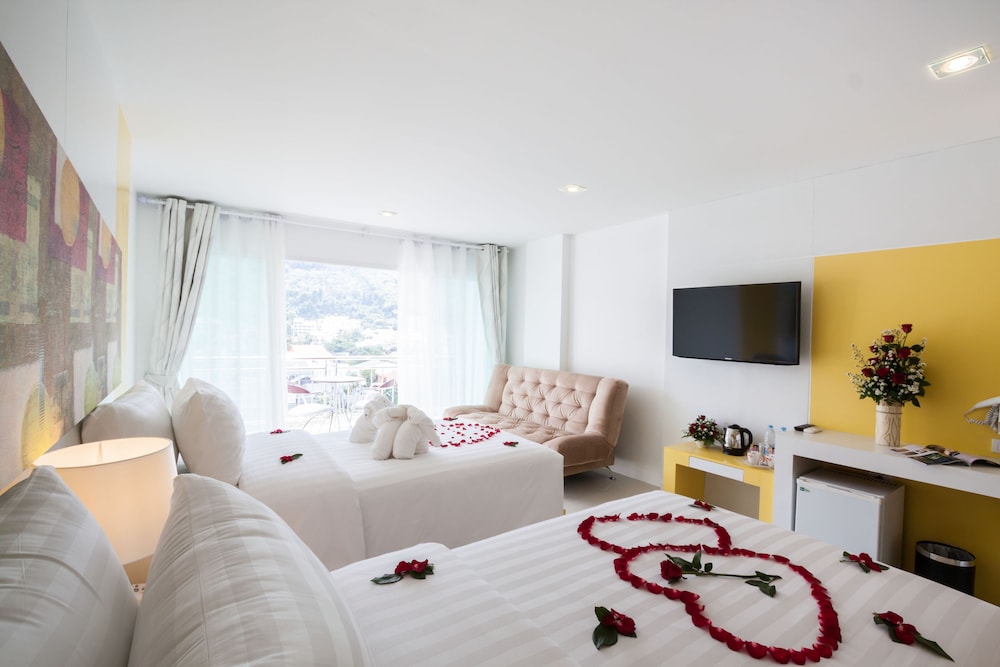 Patong Holiday 55/72