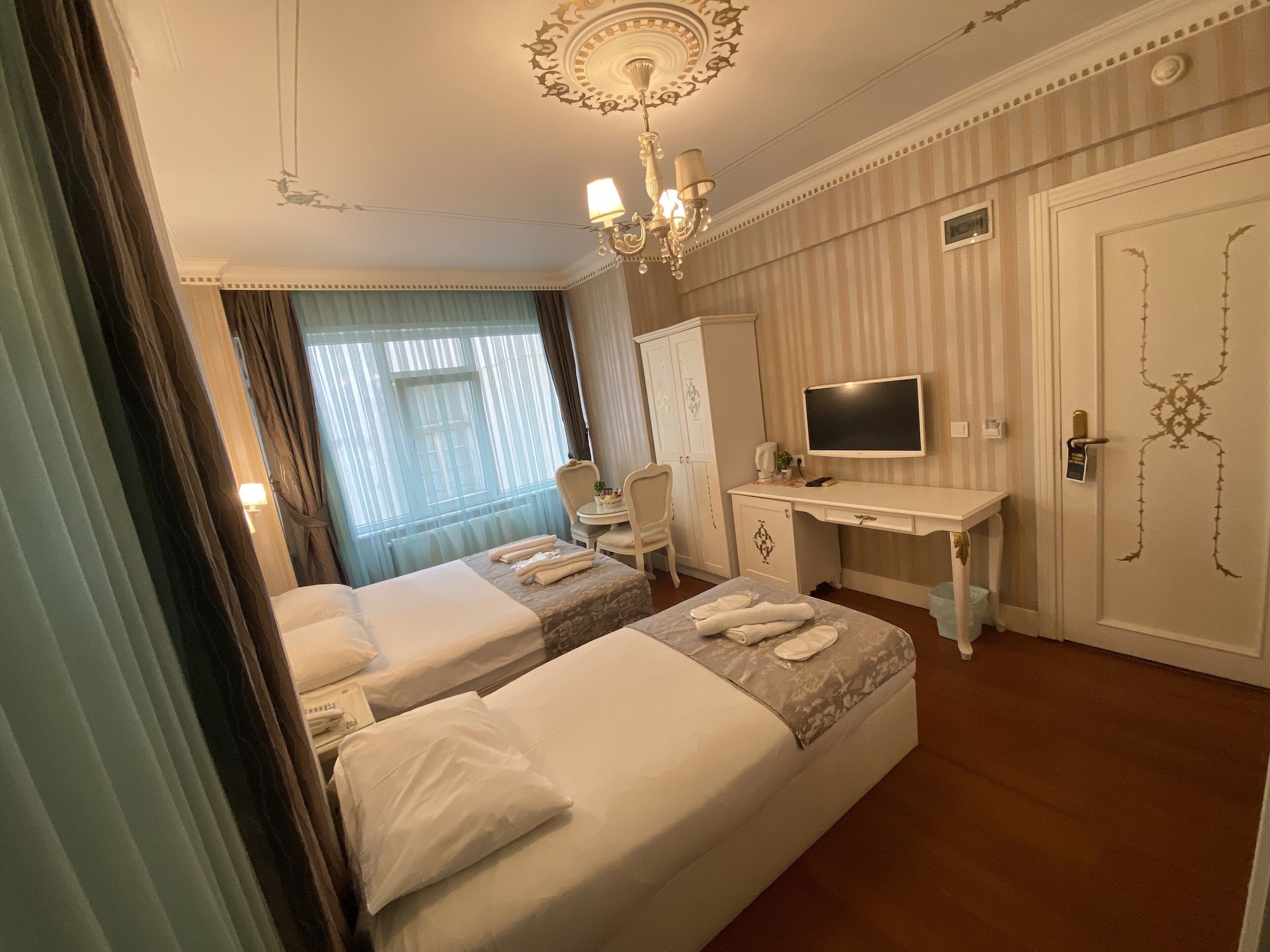 Room at Alyon Hotel Taksim, ISTANBUL