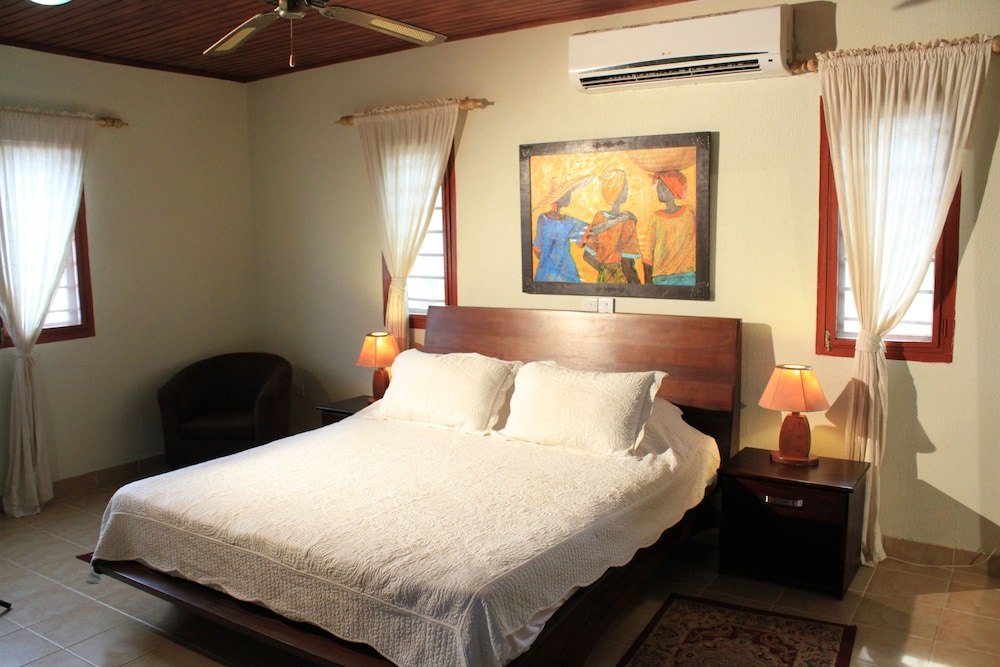 COCONUT GROVE BEACH RESORT 20/66