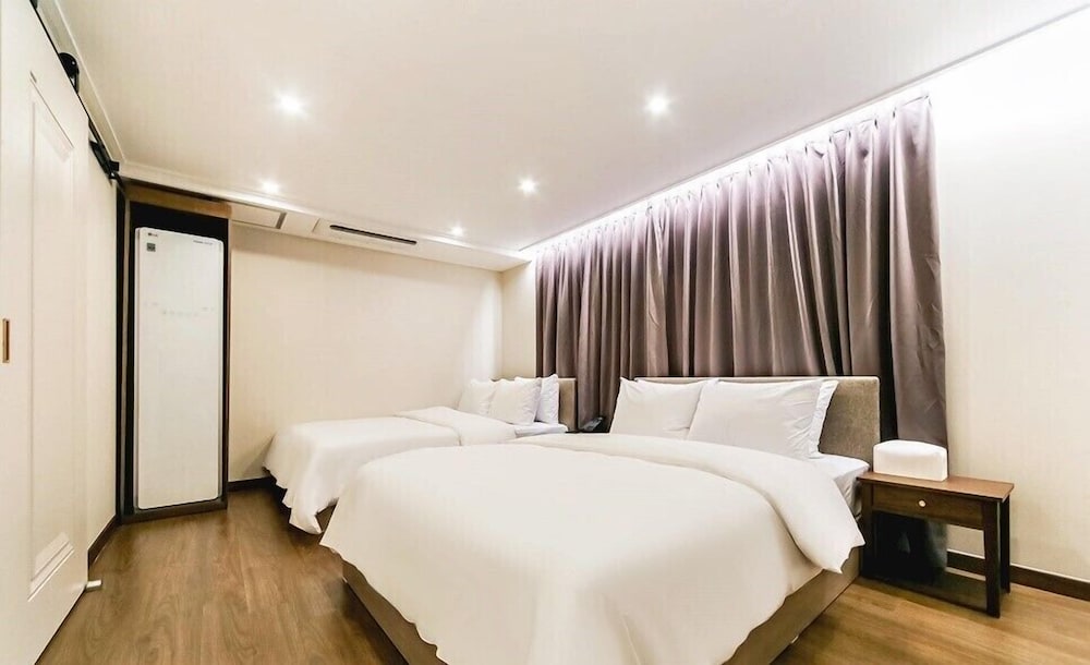 Centro Tourist Hotel 12/50