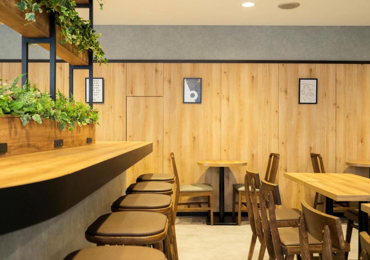 Super Hotel Minami Hikone Ekimae 53/59