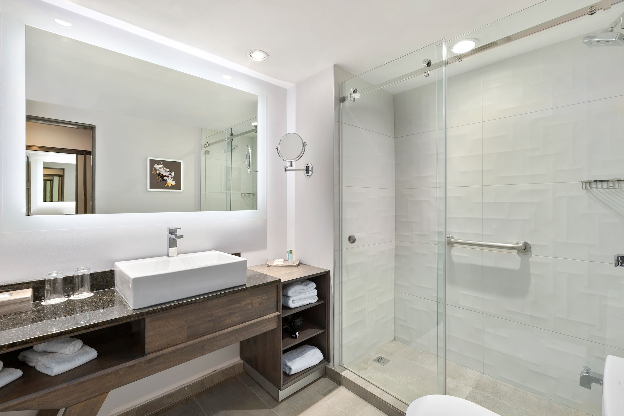غرفة بريميوم بسرير كينج، Crowne Plaza San Jose La Sabana by IHG 6/6