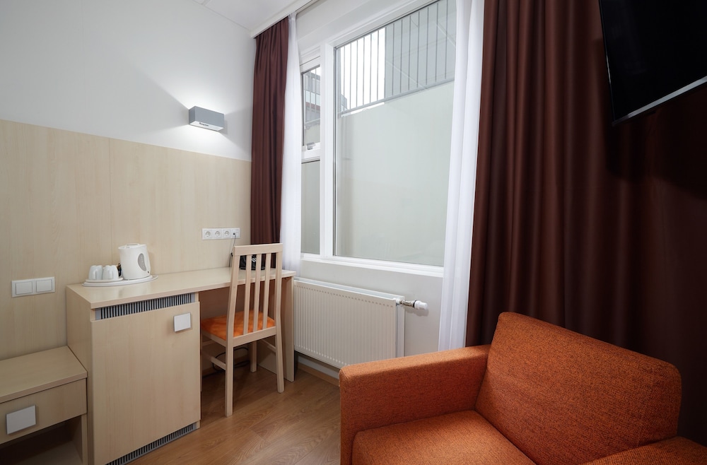 Hotel Klettur 73/80