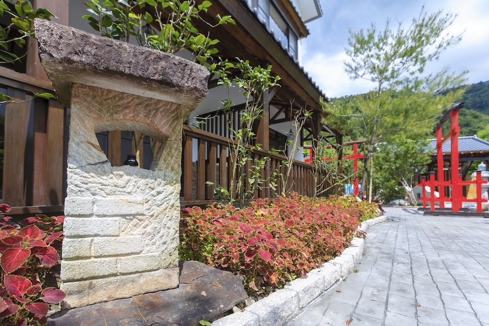 Huaman Hot Spring Villa 59/68