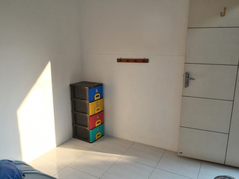 Kost 48 Surabaya 24/46