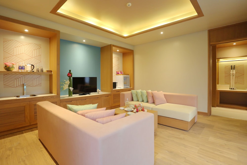 Flc Luxury Hotel Samson 24/69