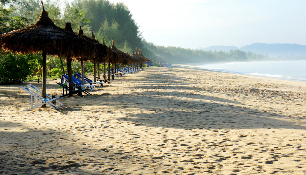 C&N Kho Khao Beach Resort 40/50