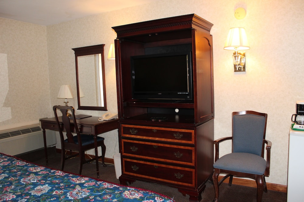East Norwich Inn-Oyster Bay, Long Island, NY 44/54