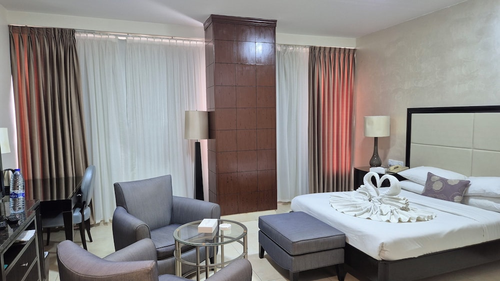 LE VENDOME HOTEL 9/47