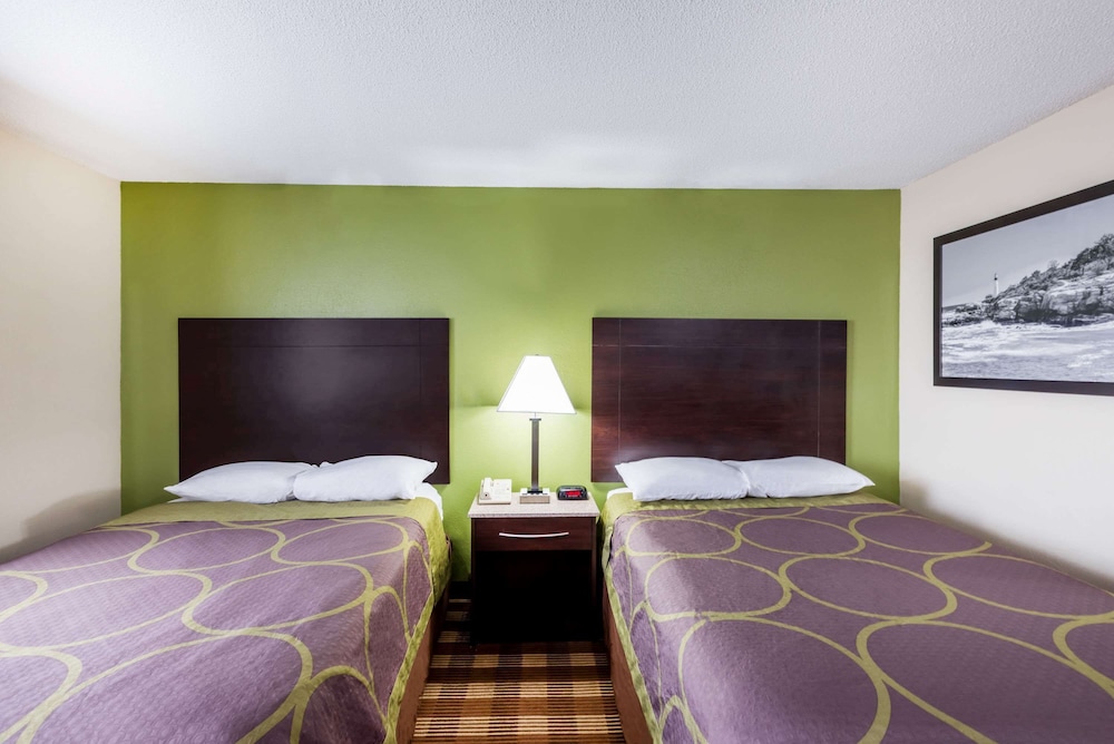 Super 8 by Wyndham Bangor 20/29