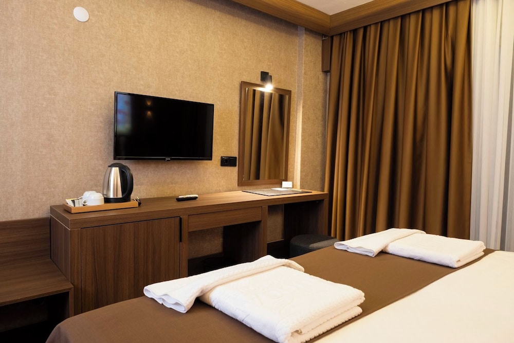Duqqan Deluxe Hotel 52/63