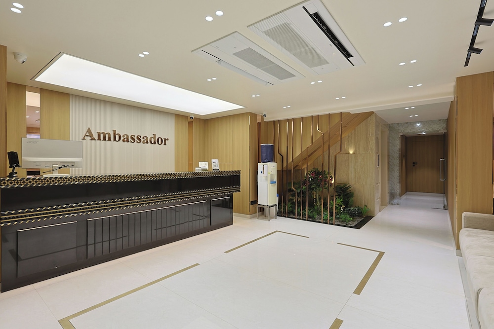 HOTEL AMBASSADOR VADODARA 9/50