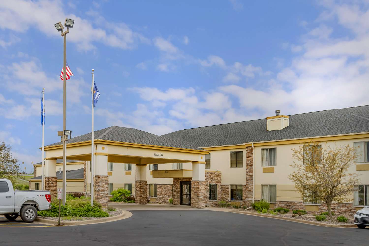 Comfort Inn and Suites Black River Falls I-94 36/37