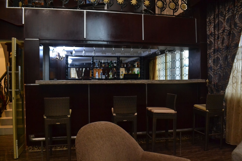 Noubou International Hotel 32/50