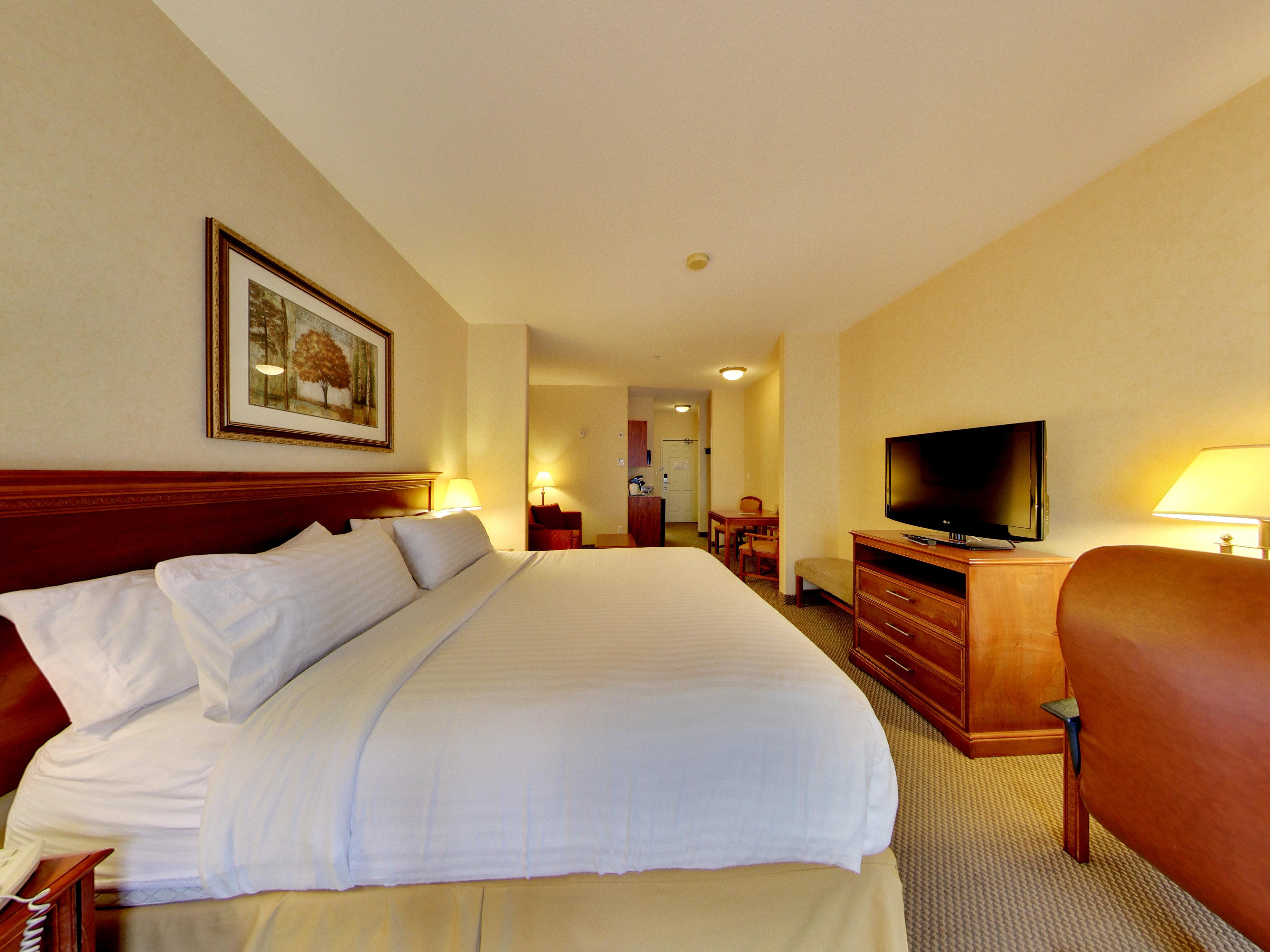 Holiday Inn Express Hotel Suites Edmonton International Airport 9/50