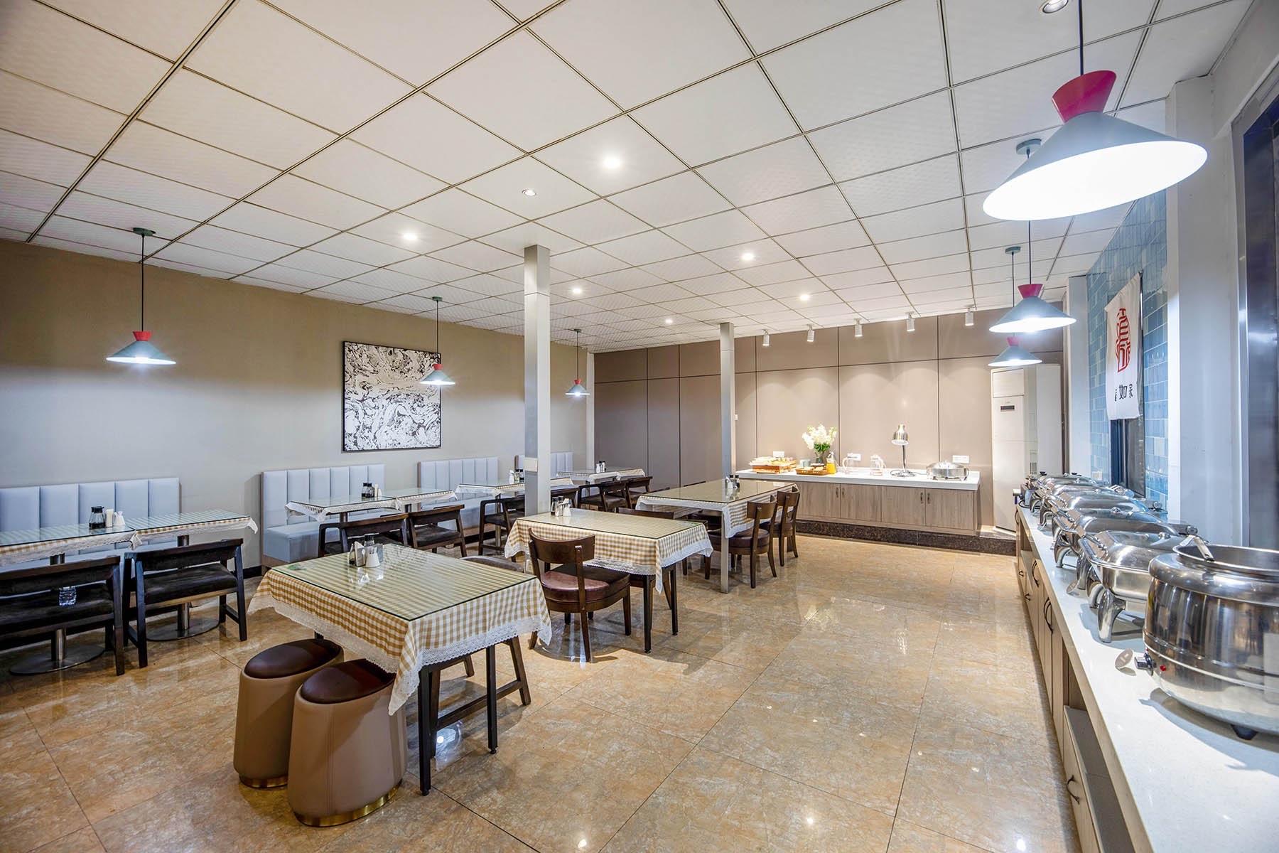 Home Inn (Jinhua Municipal Government Bayi South Street Subway Station) 37/49